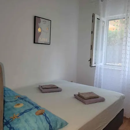 Okrug Gornji 12 Appartamento *
