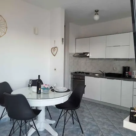 شقة Okrug Gornji 12